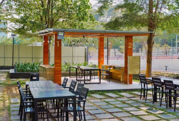 Đặt bàn nướng BBQ Vinhomes Golden River và những lưu ý cho cư dân