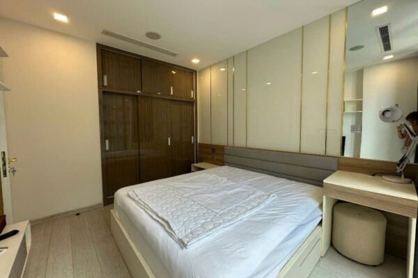 Bán căn hộ 1 phòng ngủ Aqua 1 diện tích 49.5m2, nội thất cao cấp, view sông