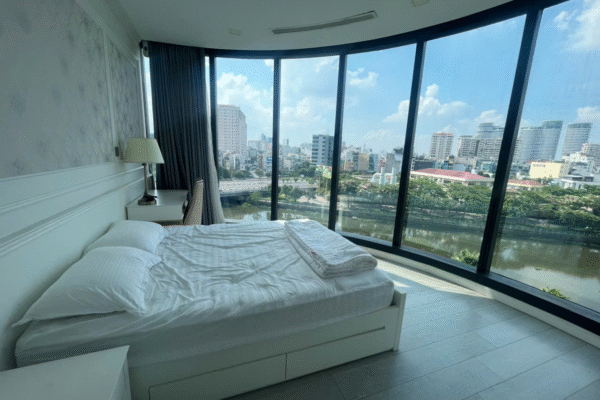 Cho thuê căn hộ 3pn lầu thấp toà Aqua 1diện tích 104,9m2 đầy đủ nội thất