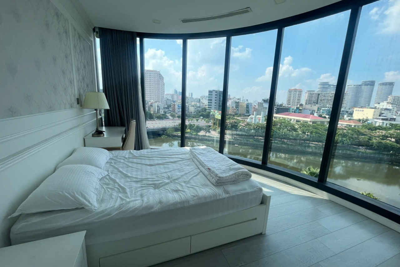 Cho thuê căn hộ 3pn lầu thấp toà Aqua 1diện tích 104,9m2 đầy đủ nội thất