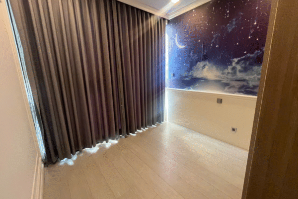 Cho thuê căn hộ 3pn lầu thấp toà Aqua 1diện tích 104,9m2 đầy đủ nội thất