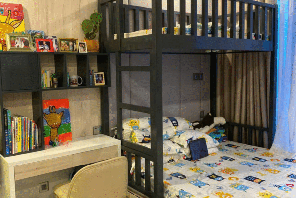 Cho thuê căn hộ 3 phòng ngủ view sông 110,6m2 toà Lux 6