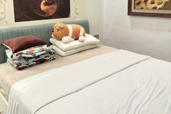 Bán căn hộ 1 phòng ngủ Aqua 1 diện tích 49.5m2, nội thất cao cấp tông hiện đại